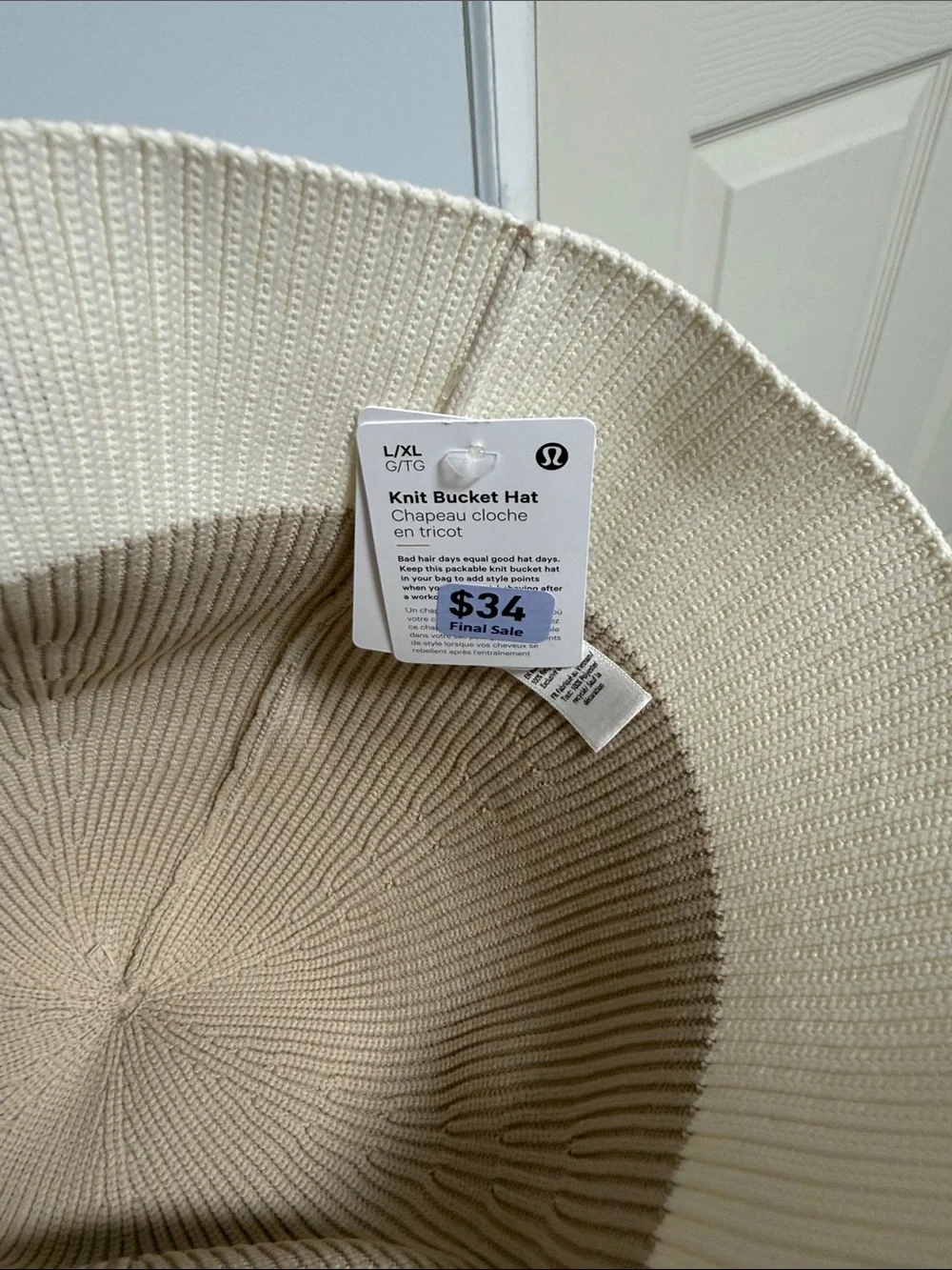 lululemon athletica Two-Tone Knit Bucket Hat in Beige and Cream